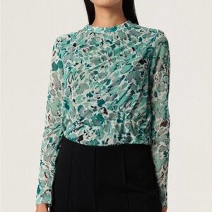 Soaked In Luxury Demara Abstract Print long sleeve mesh top green foliage